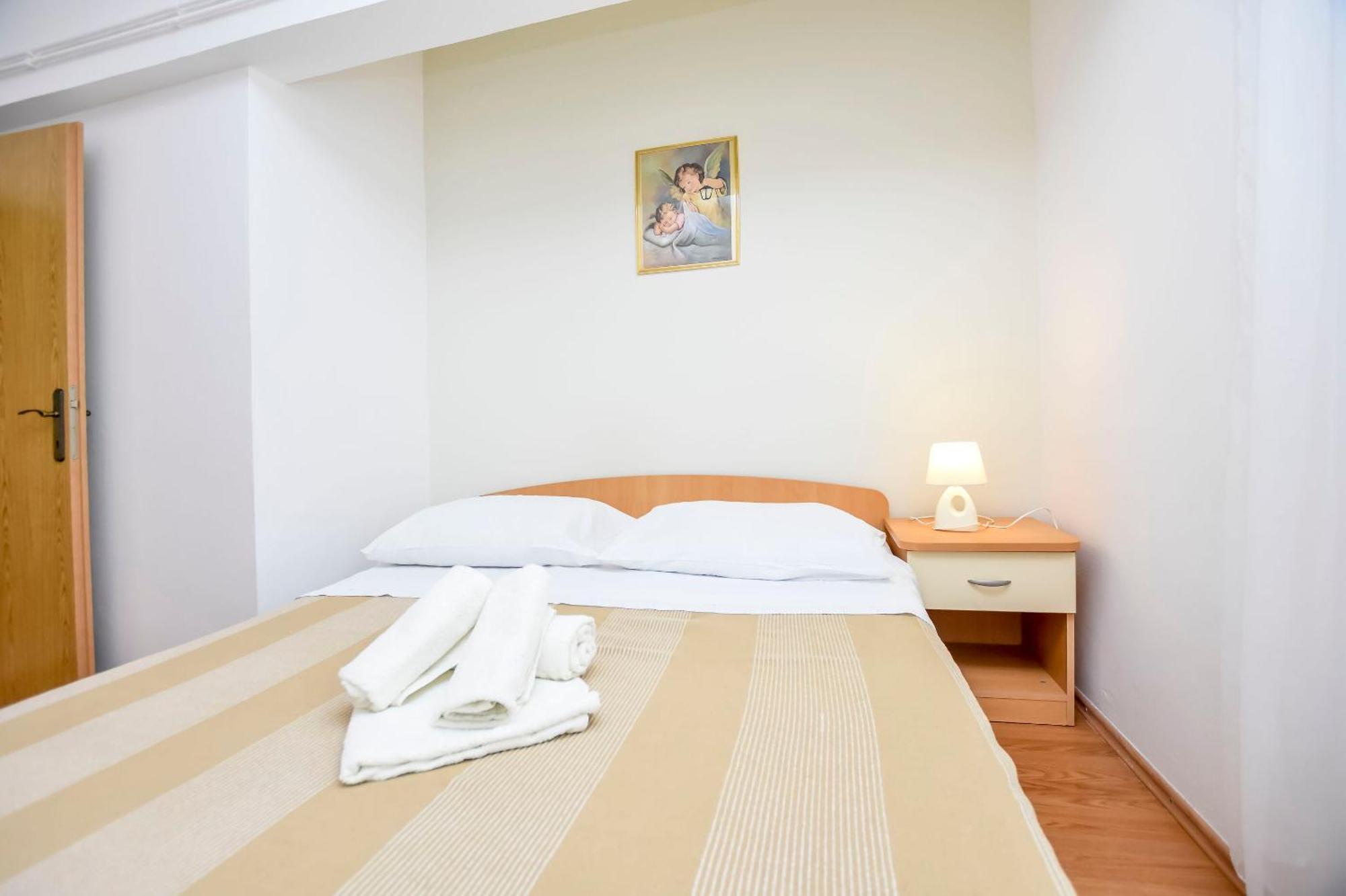 Apartments Jasna Primosten Ngoại thất bức ảnh