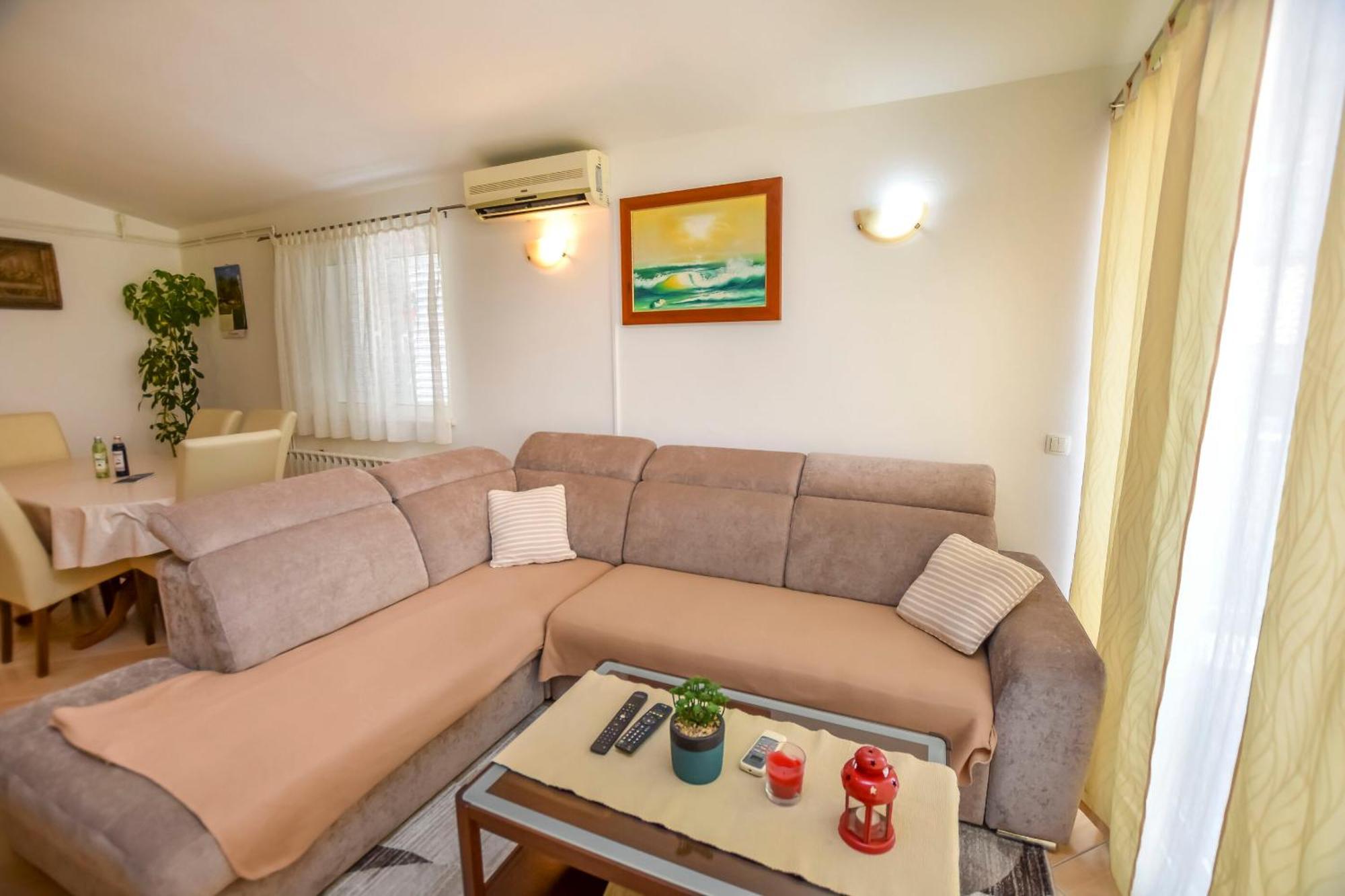 Apartments Jasna Primosten Ngoại thất bức ảnh